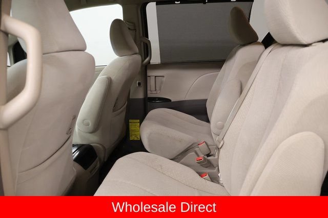 Used 2011 Toyota Sienna LE FWD image 22