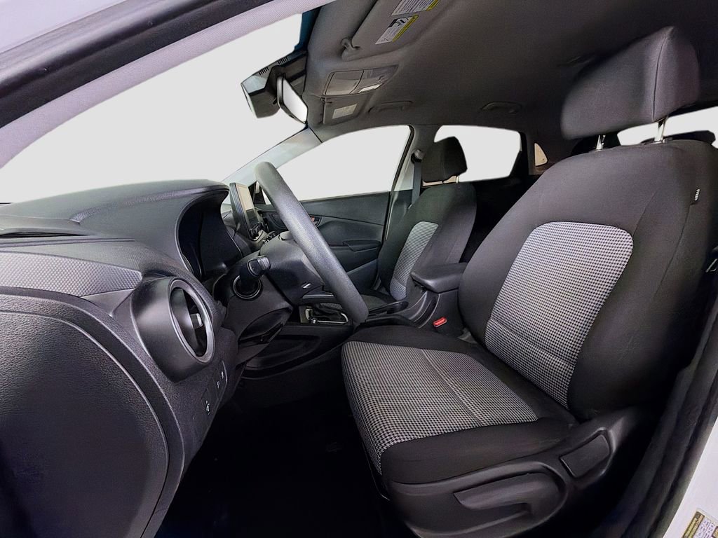 Used 2023 Hyundai Kona SE FWD image 13