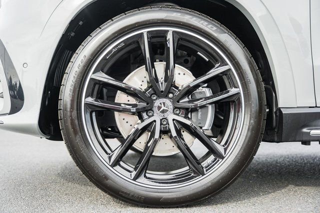New 2026 Mercedes-Benz GLS 580 4MATIC image 18
