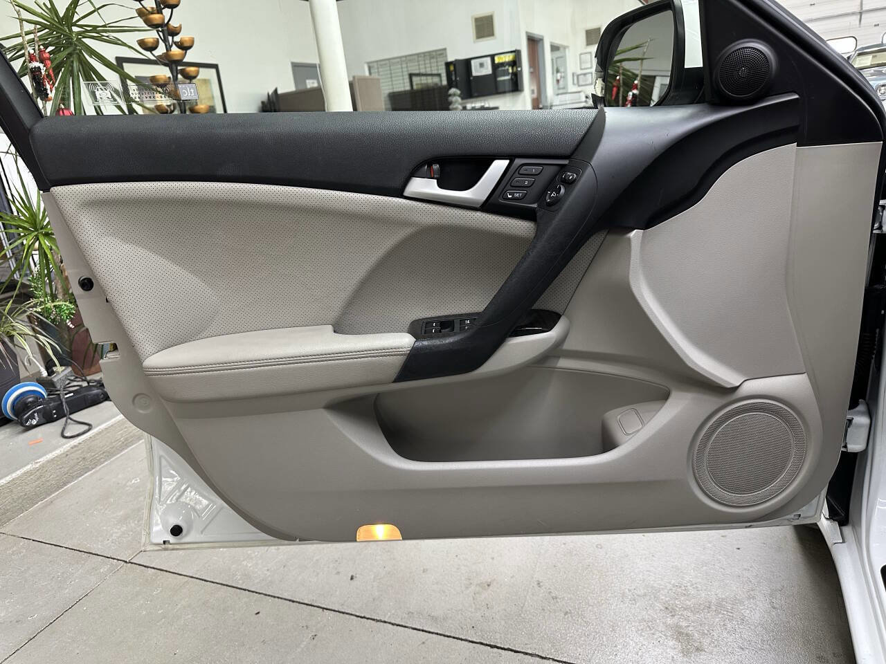 Used 2012 Acura TSX Sport Wagon image 10