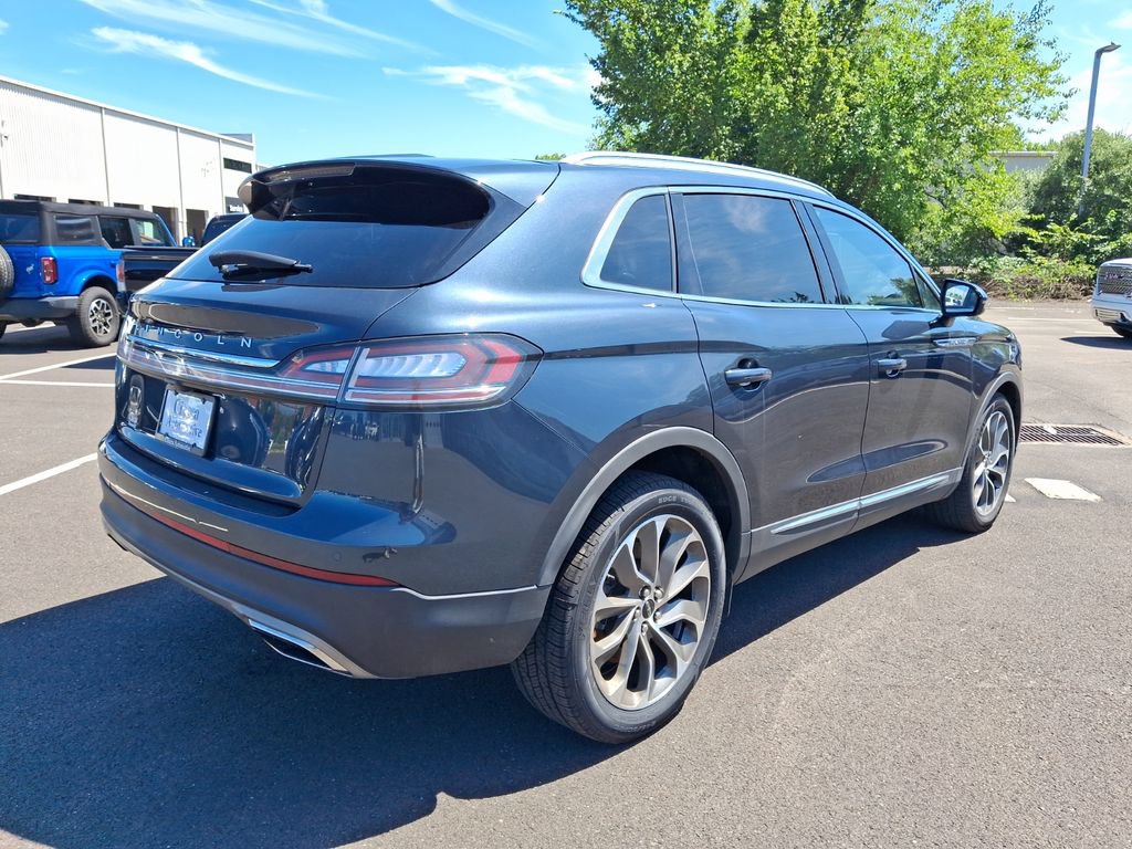 Used 2022 Lincoln Nautilus Reserve AWD/4WD image 6