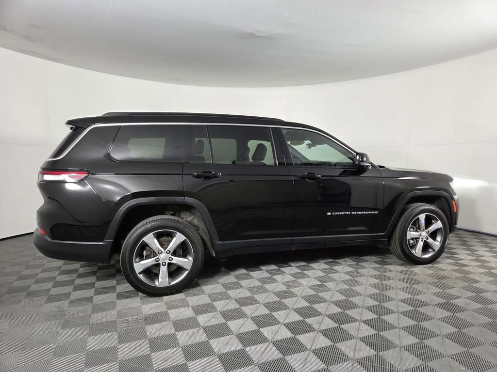 Certified 2024 Jeep Grand Cherokee L Limited w/ Luxury Tech Group II image 4