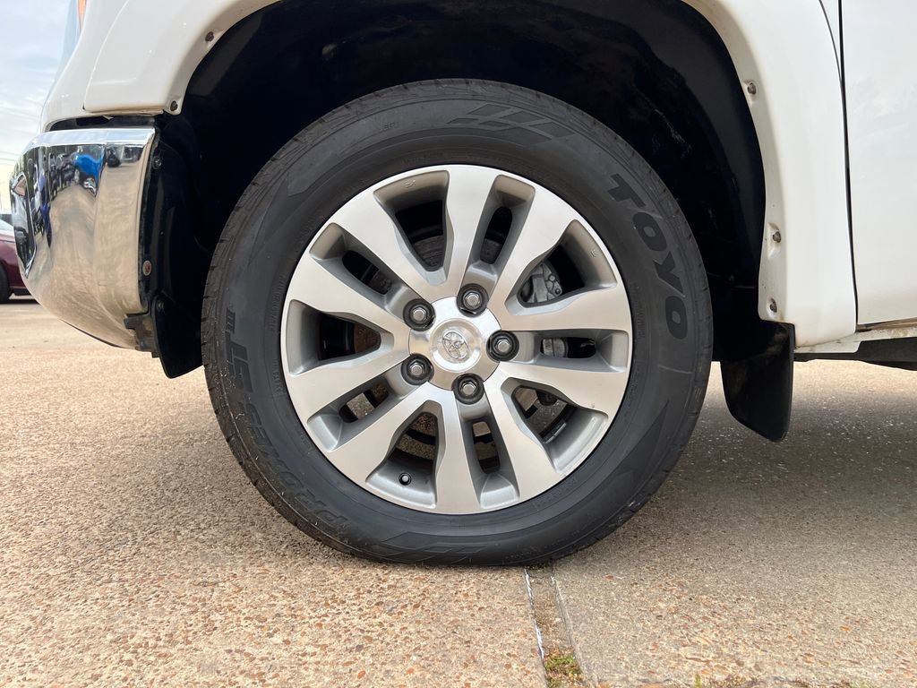Used 2016 Toyota Tundra Limited w/ Limited Premium Package image 25