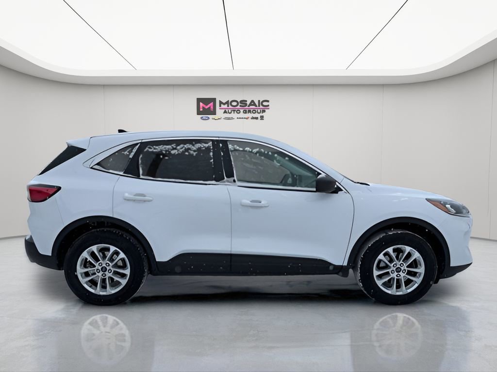 Used 2022 Ford Escape SE image 10