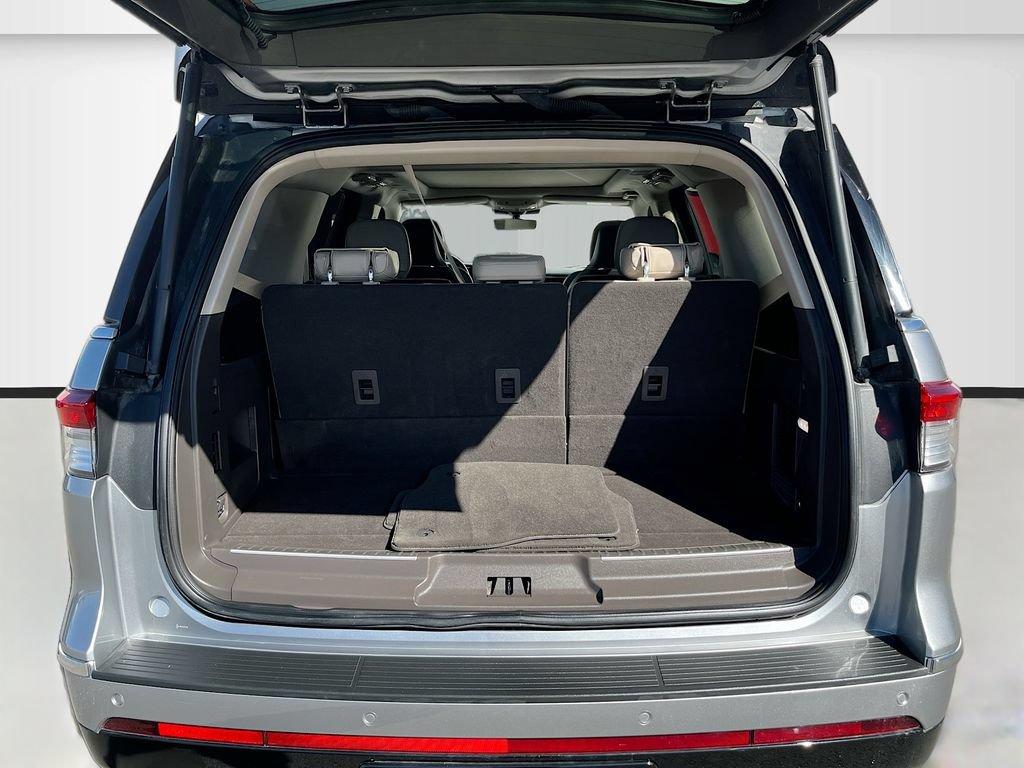 Used 2024 Lincoln Navigator Reserve AWD/4WD image 29