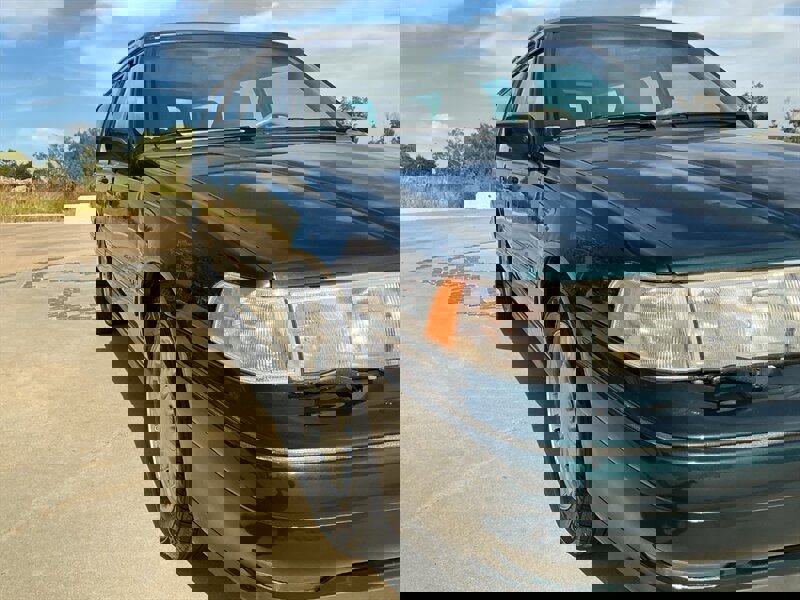 Used 1995 Volvo 960 Wagon image 10