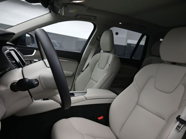 Used 2025 Volvo XC90 B6 Plus w/ Protection Package Premier image 9