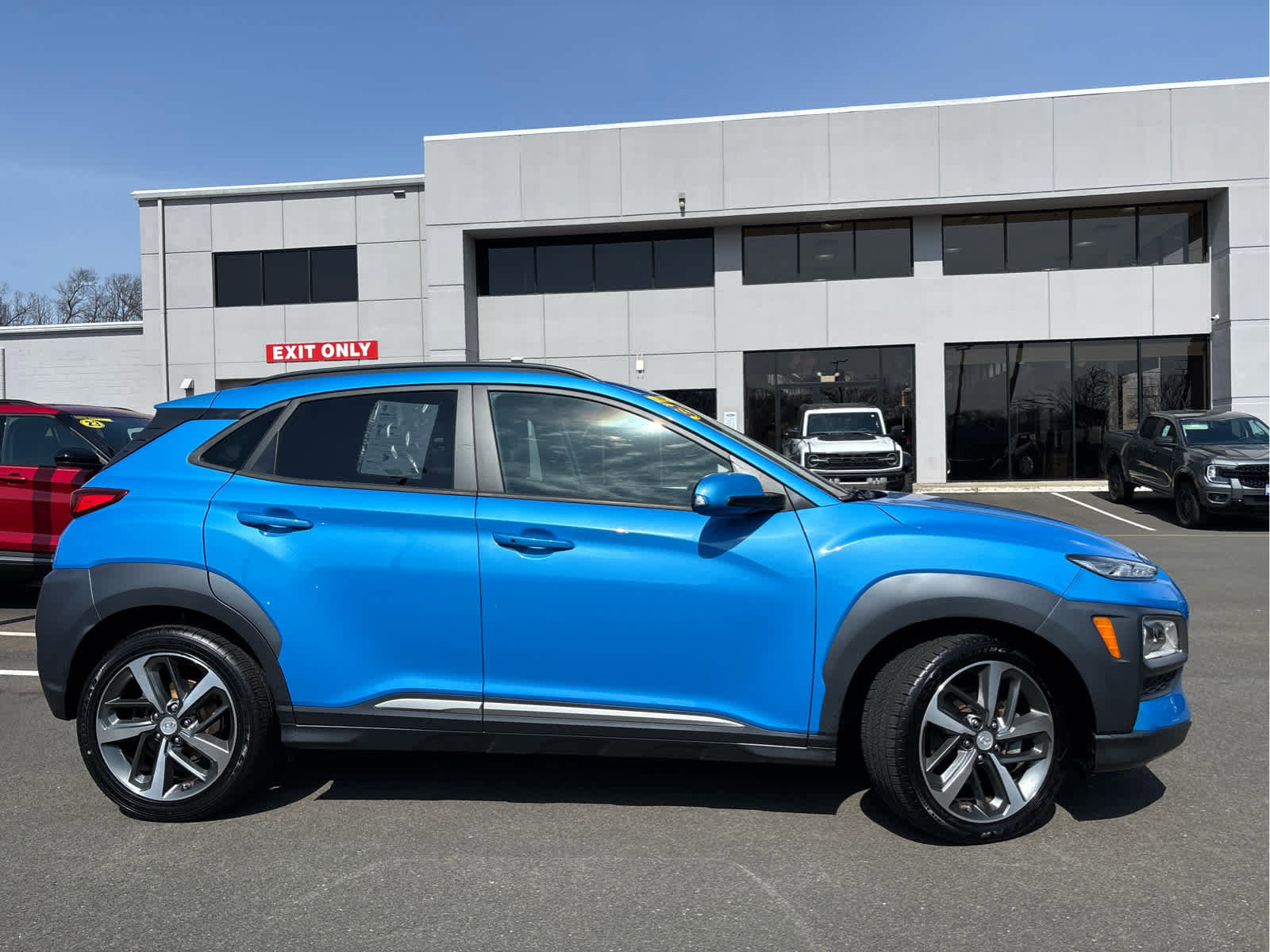 Used 2021 Hyundai Kona Ultimate w/ Cargo Package AWD/4WD image 3