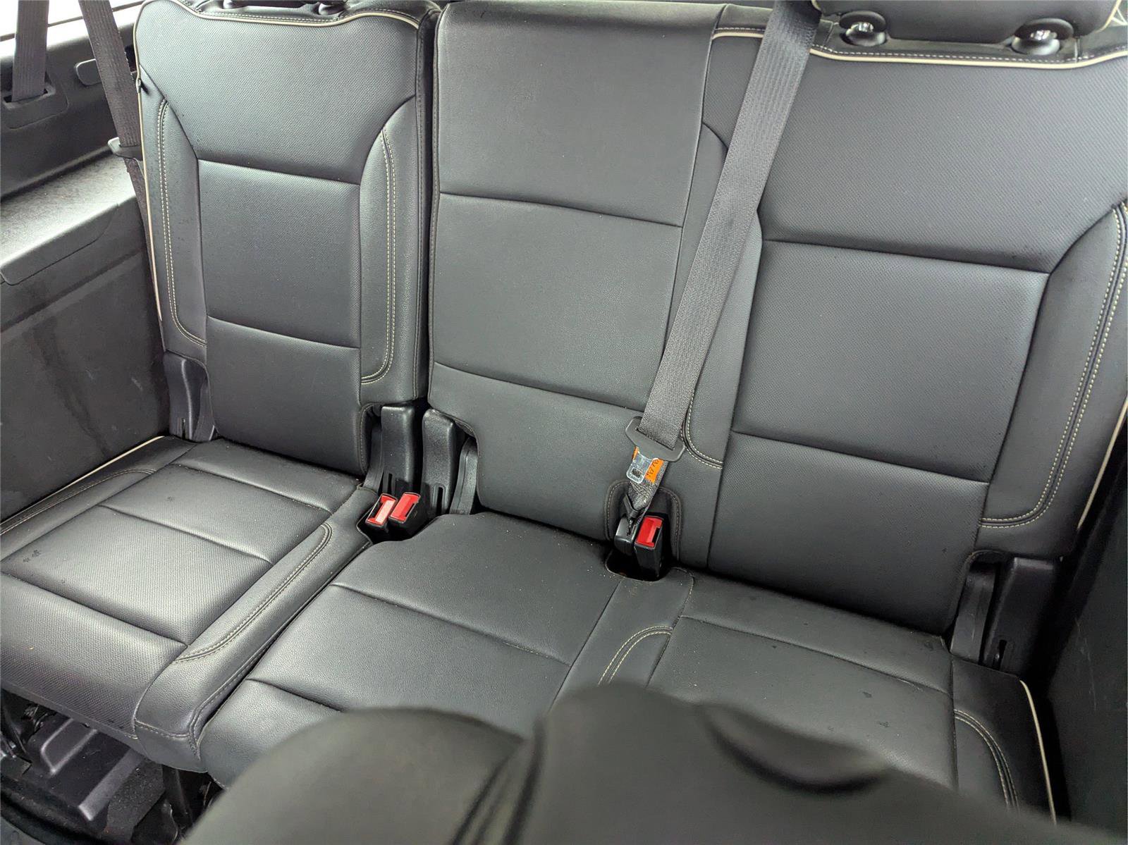 Used 2022 GMC Yukon XL SLT w/ SLT Luxury Package image 12