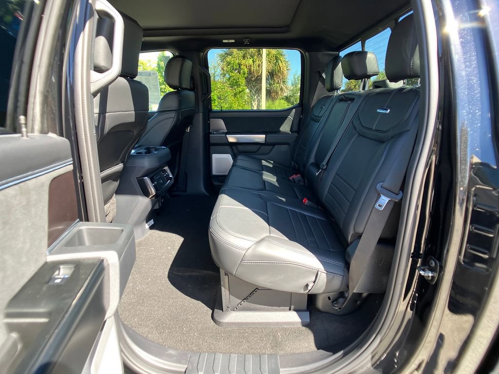 New 2026 Ford F250 Platinum image 29