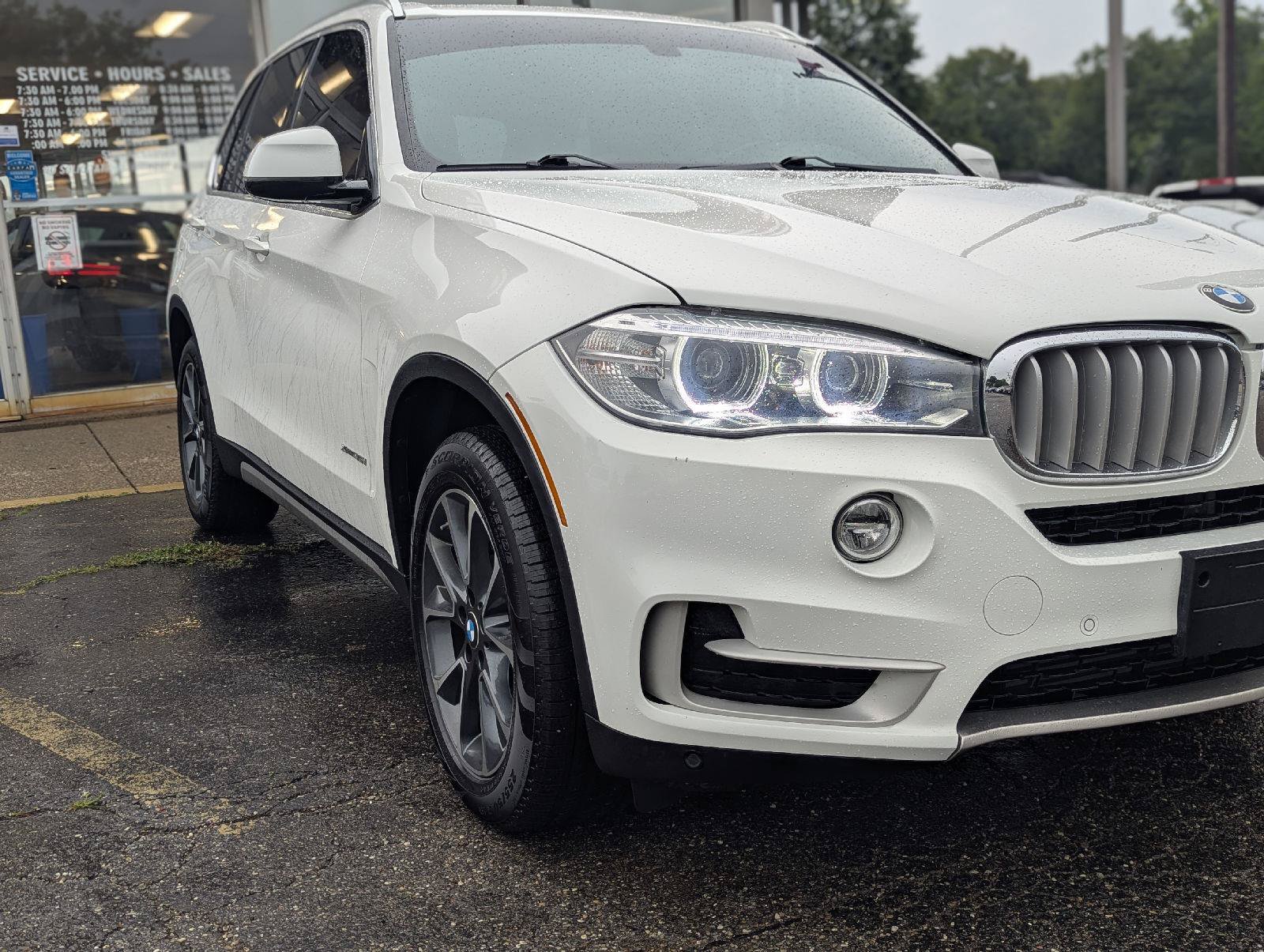 Used 2018 BMW X5 xDrive35i w/ Premium Package AWD/4WD image 13