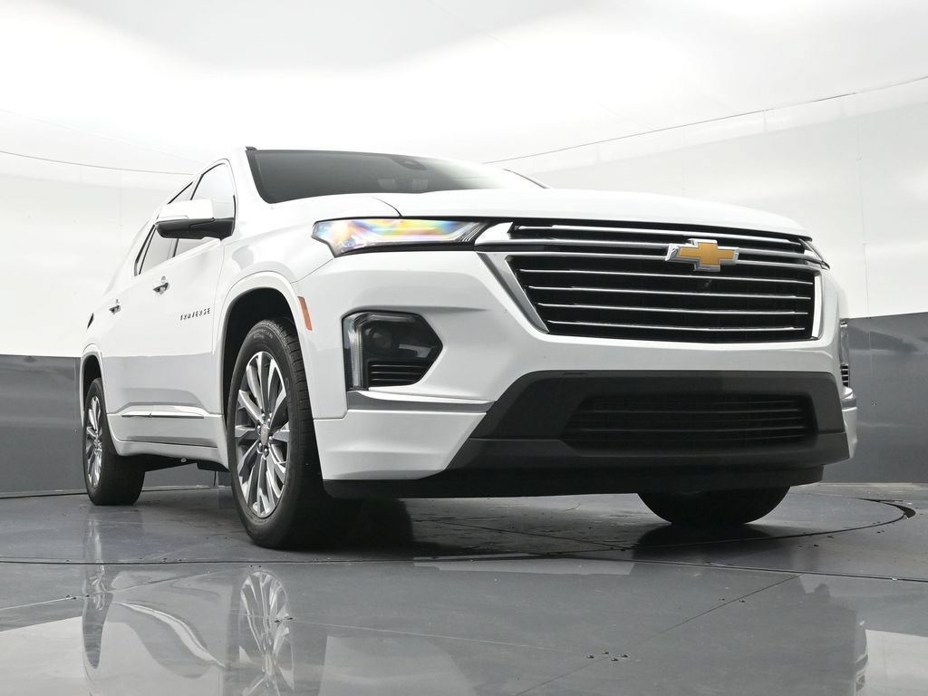 Used 2023 Chevrolet Traverse Premier FWD image 30