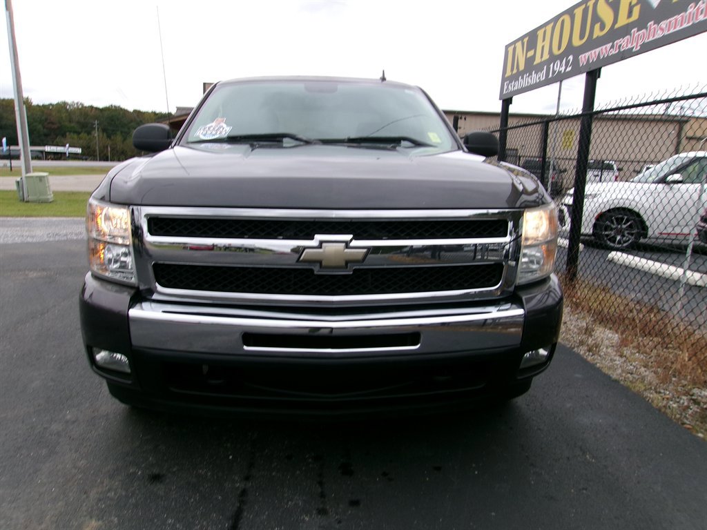 Used 2011 Chevrolet Silverado 1500 LT w/ All-Star Edition image 4