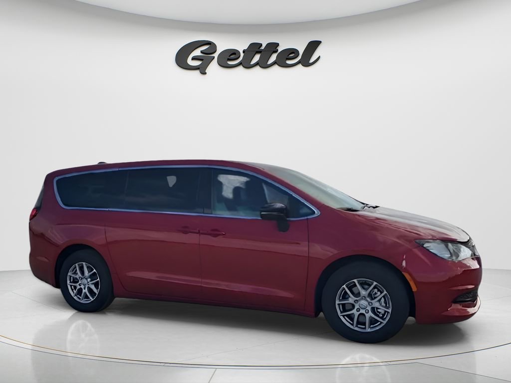 New 2026 Chrysler Voyager LX image 2