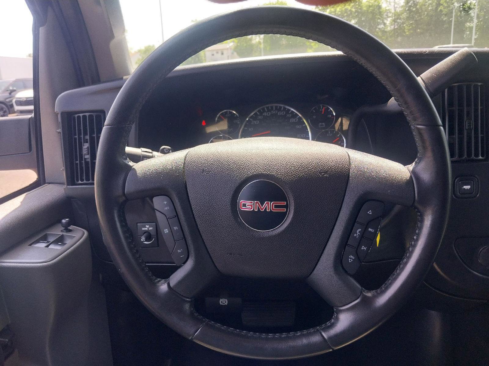 Used 2023 GMC Savana 3500 LS image 15