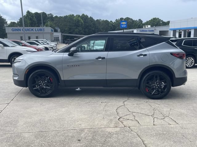 Used 2024 Chevrolet Blazer LT w/ Redline Edition FWD image 2
