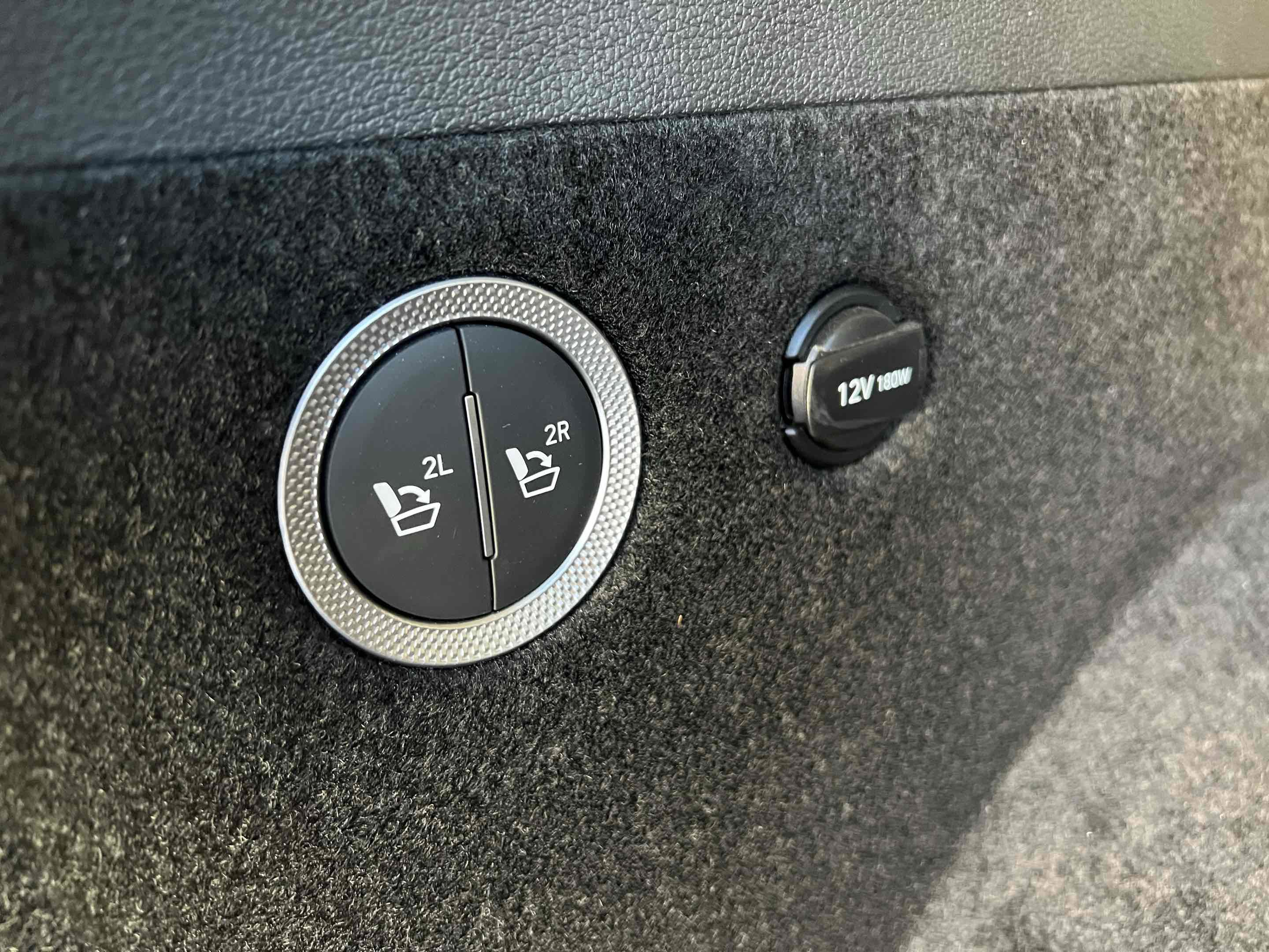 Used 2022 Genesis GV80 2.5T w/ Advanced Package 03 image 13