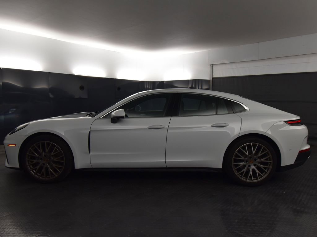 Used 2025 Porsche Panamera 4 image 7