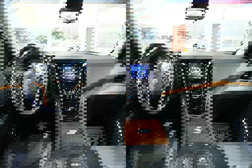 Used 2017 Cadillac Escalade ESV Premium Luxury image 29