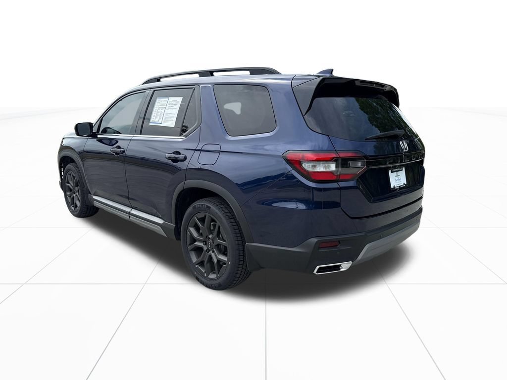 Certified 2024 Honda Pilot Touring image 6