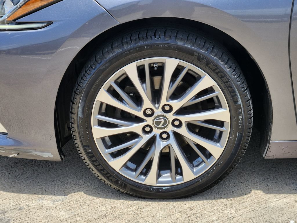 Used 2019 Lexus ES 350 w/ Premium Package FWD image 10