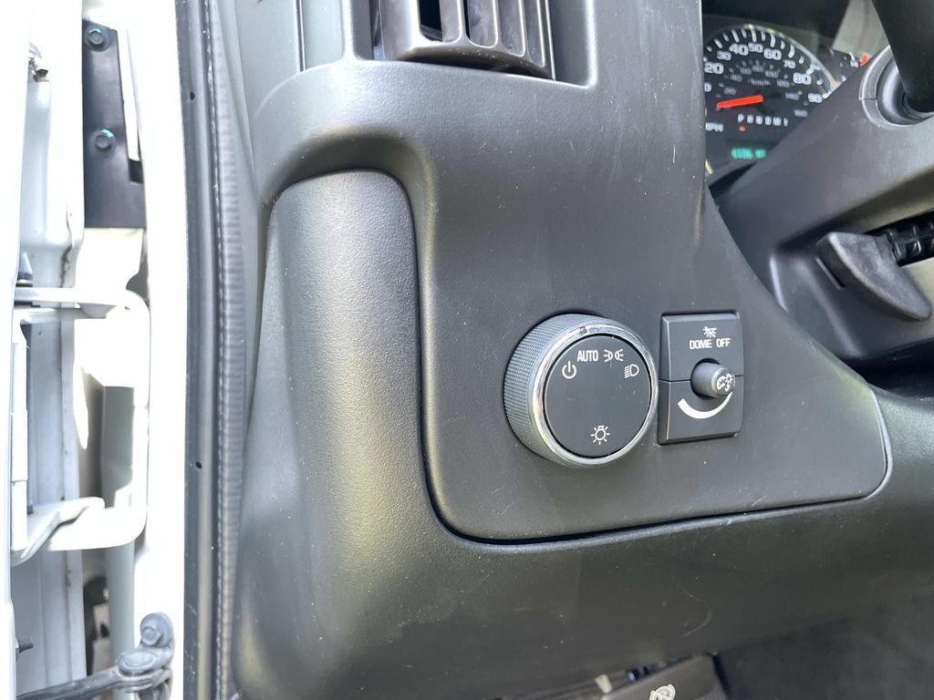 Used 2020 Chevrolet Express 3500 LT w/ LT Preferred Equipment Group RWD image 30