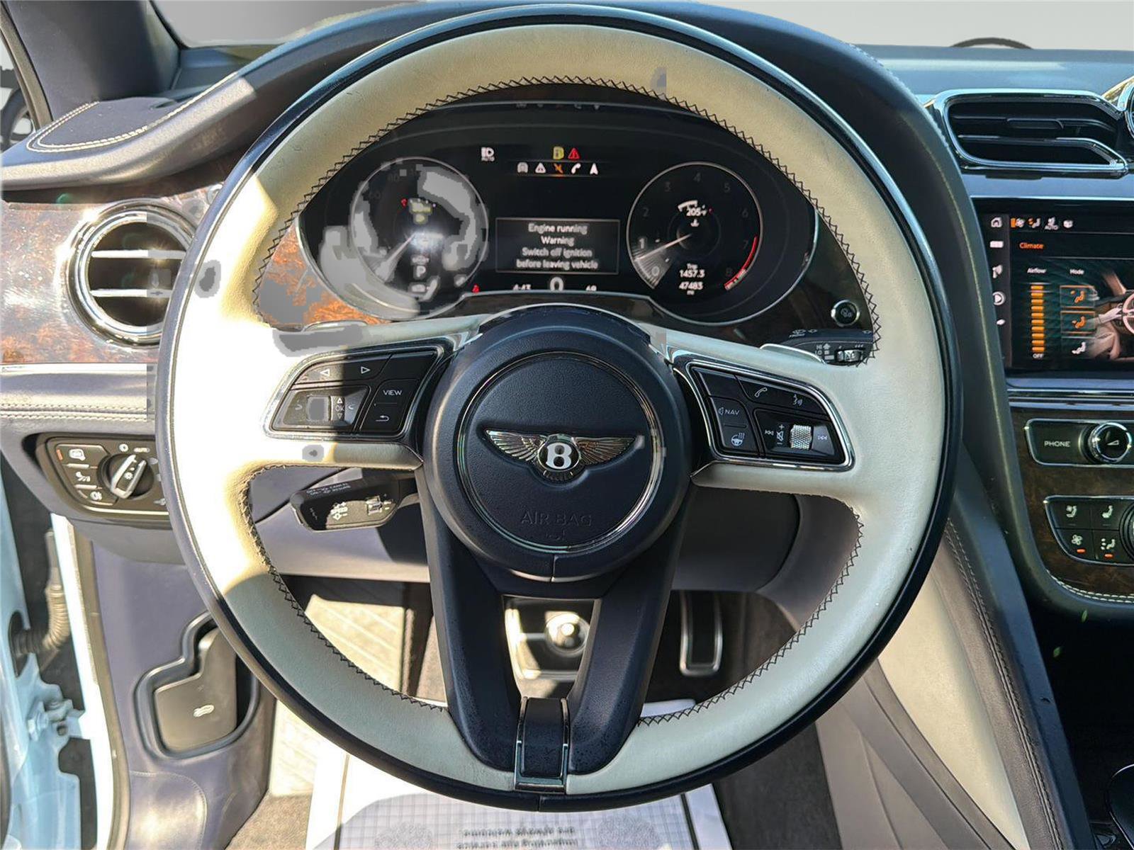 Used 2021 Bentley Bentayga AWD/4WD image 11