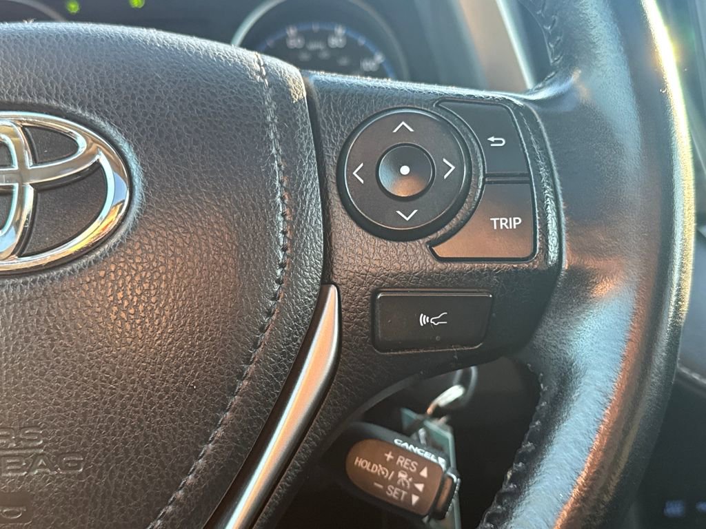 Used 2017 Toyota RAV4 XLE image 20