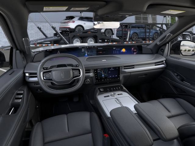 New 2026 Lincoln Navigator Reserve w/ Jet Appearance Package AWD/4WD image 9