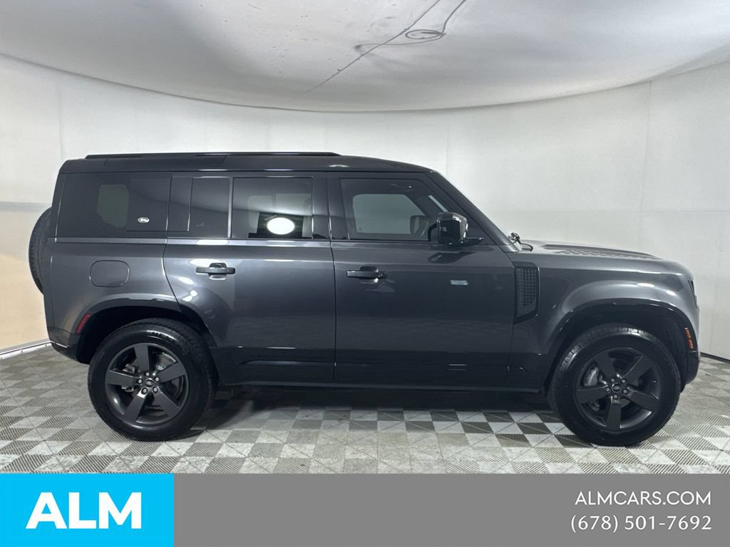 Used 2023 Land Rover Defender 110 X-Dynamic SE AWD/4WD image 4