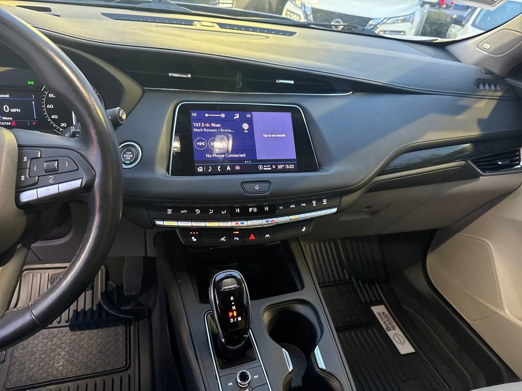 Used 2022 Cadillac XT4 Premium Luxury w/ Enhanced Visibility Package image 19