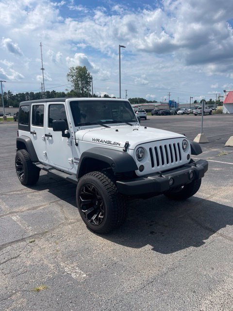 Used 2017 Jeep Wrangler Unlimited Sport w/ Quick Order Package 24S AWD/4WD image 4