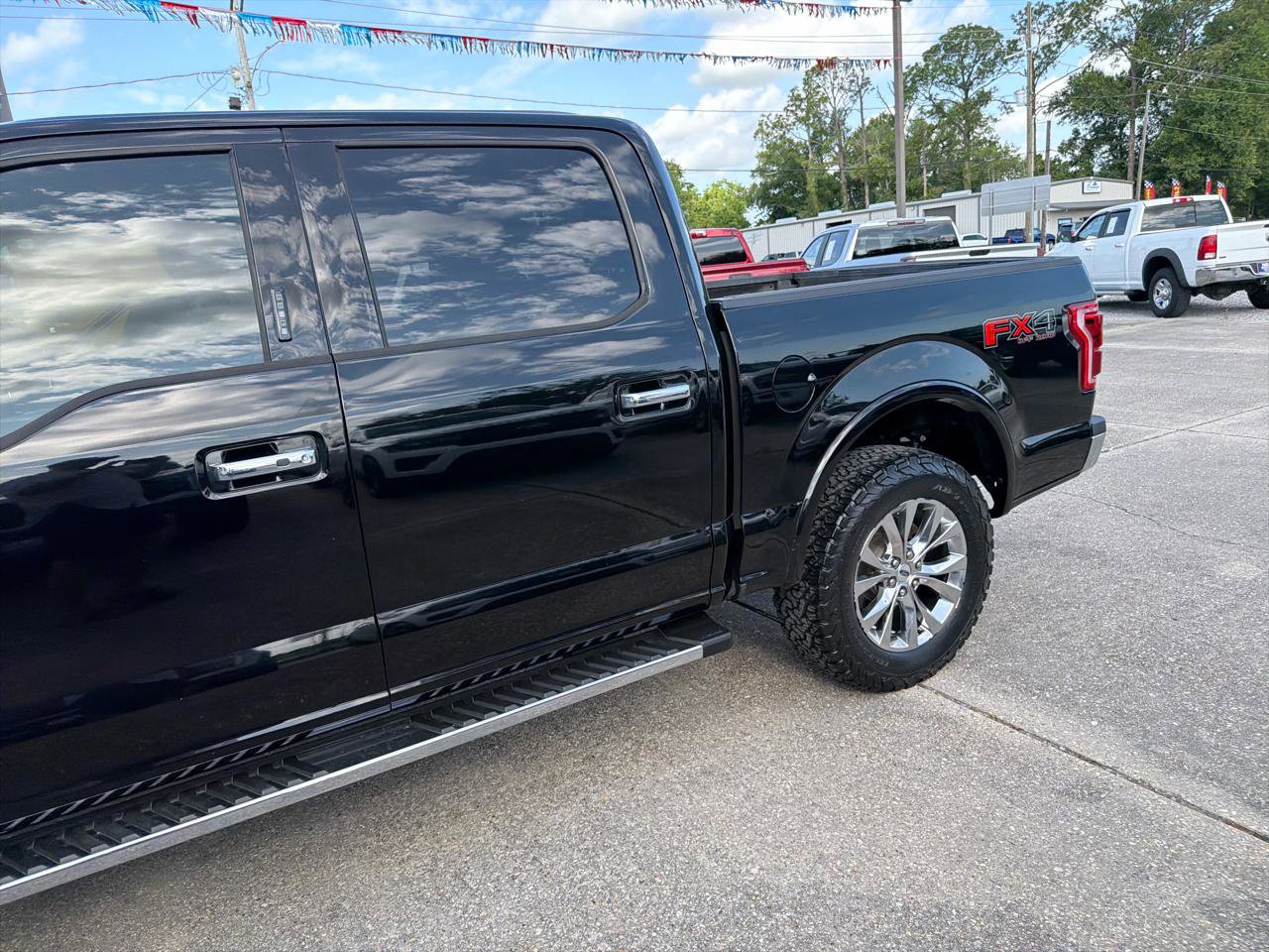 Used 2017 Ford F150 Lariat image 5