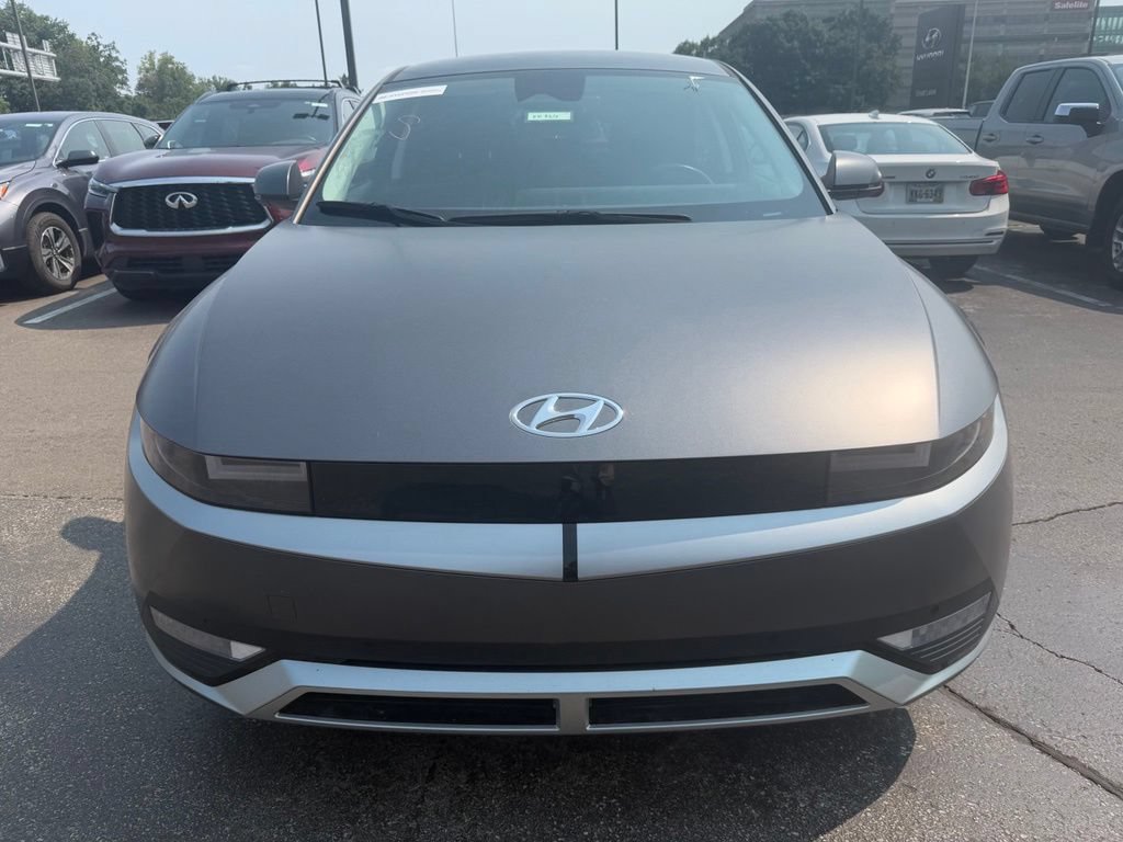 Used 2024 Hyundai Ioniq 5 SEL AWD/4WD image 2
