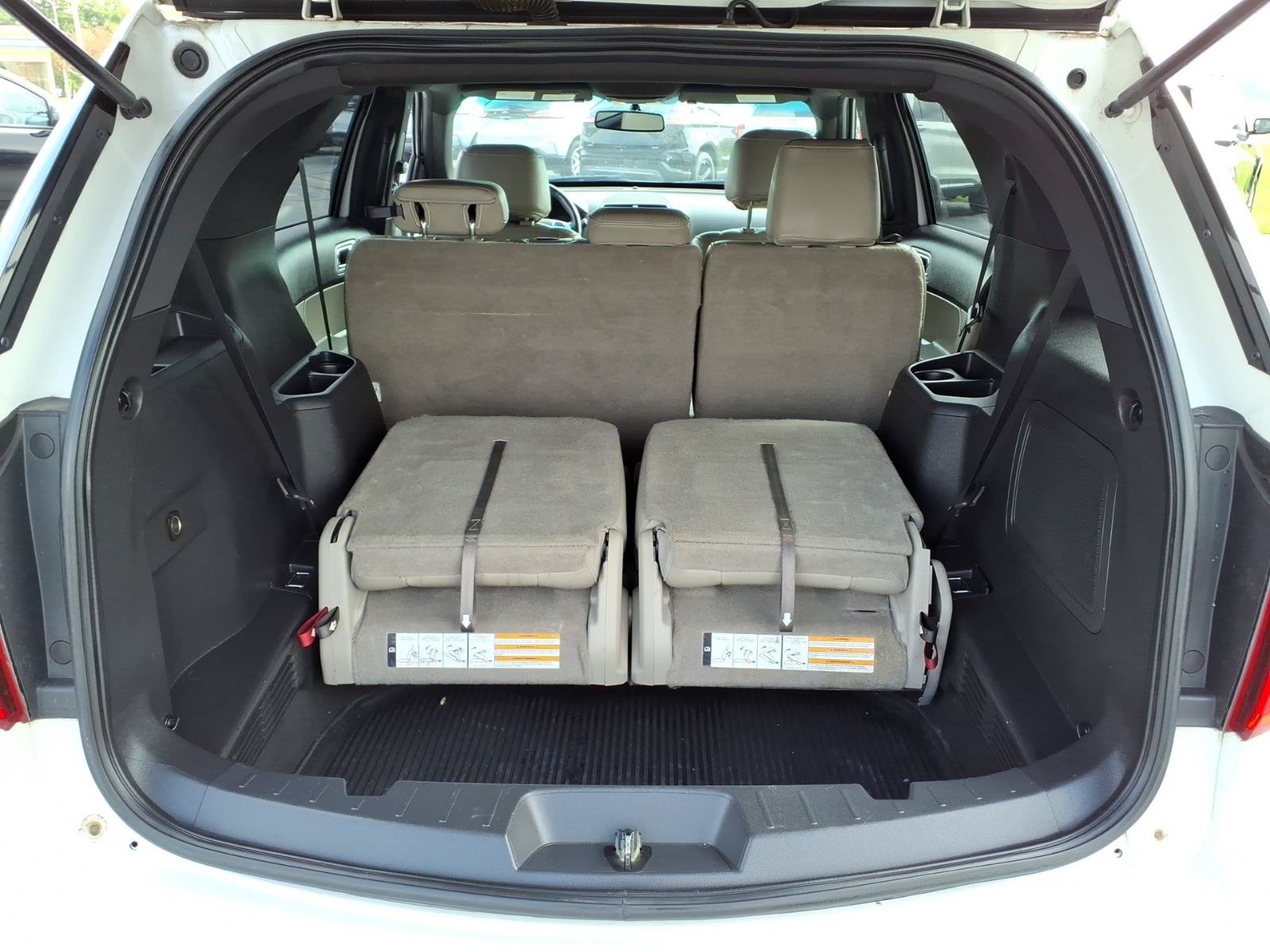 Used 2012 Ford Explorer Limited w/ Class III Trailer Tow Pkg AWD/4WD image 11