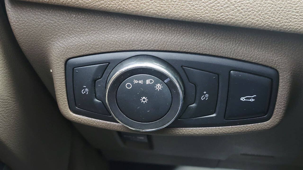Used 2017 Lincoln MKC Reserve w/ Technology Package AWD/4WD image 26