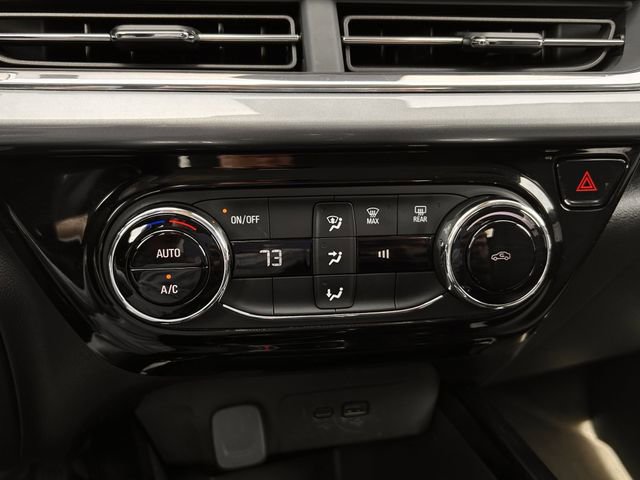 Used 2025 Chevrolet Trax LT image 20