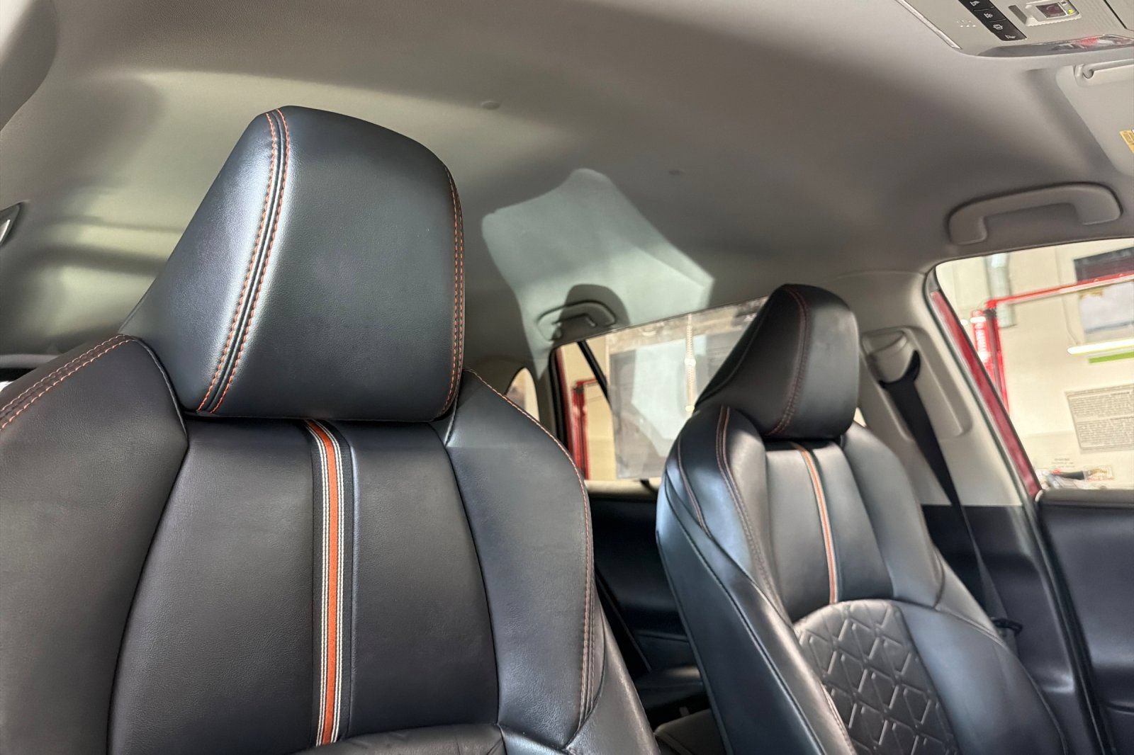 Used 2020 Toyota RAV4 Adventure w/ Carpet Mat Package AWD/4WD image 18