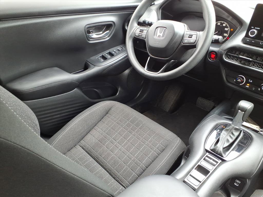 Used 2025 Honda HR-V LX image 16