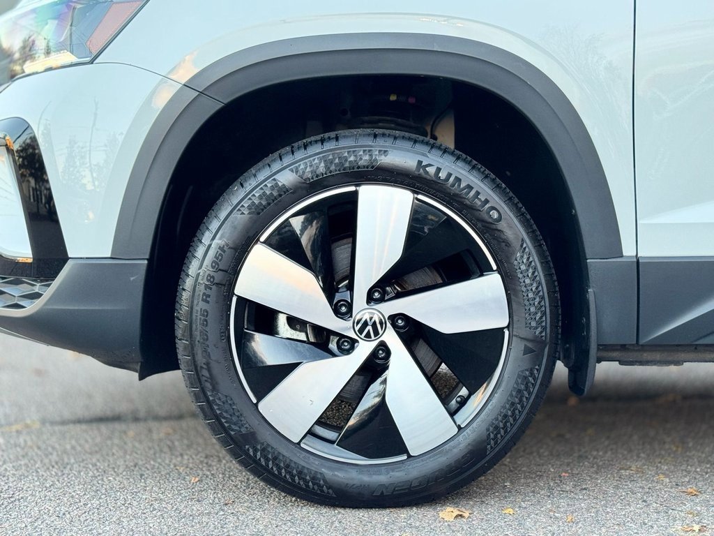 Used 2024 Volkswagen Taos S image 11