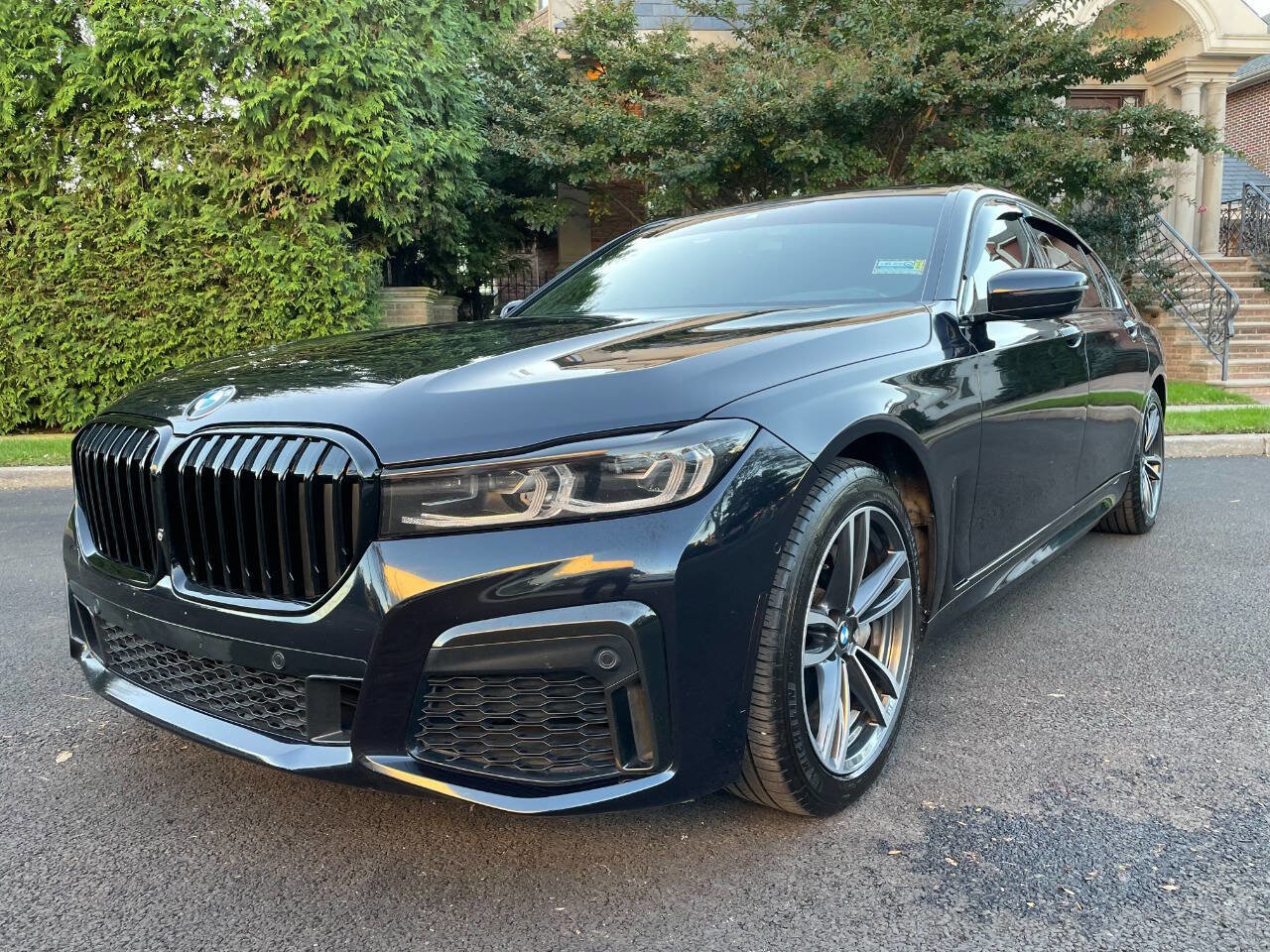 Used 2020 BMW 740i xDrive w/ M Sport Package image 1