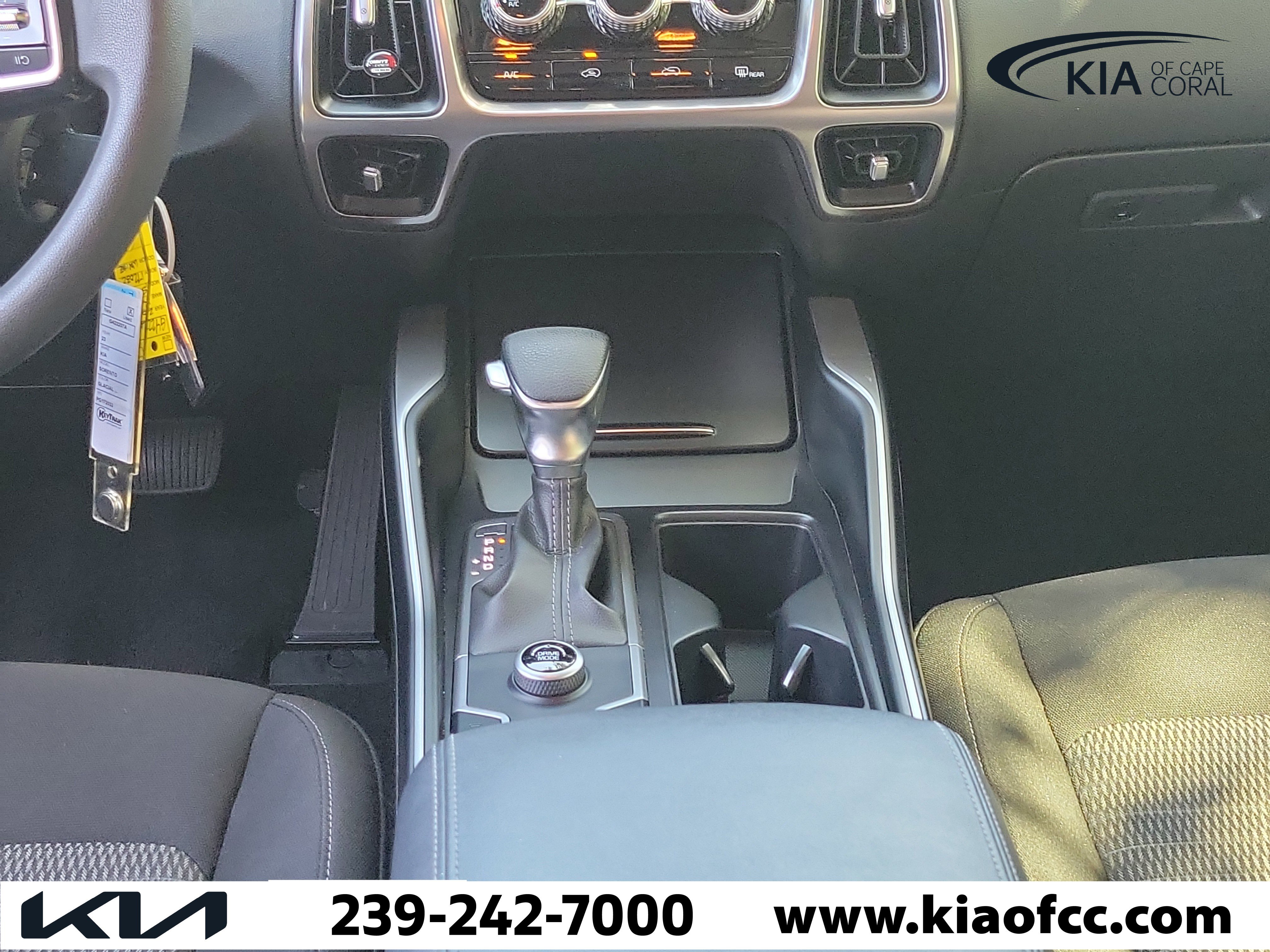 Certified 2023 Kia Sorento LX FWD image 21