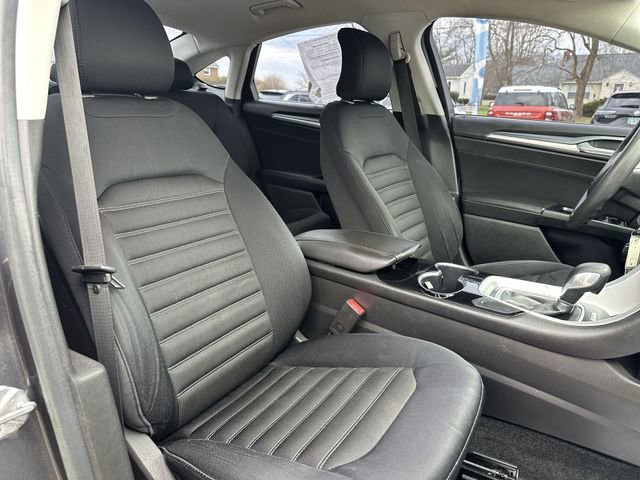 Used 2015 Ford Fusion SE FWD image 26