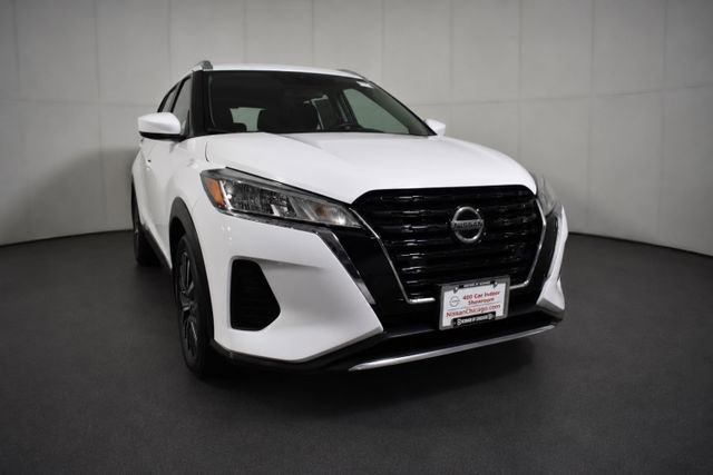 Used 2021 Nissan Kicks SV FWD image 3