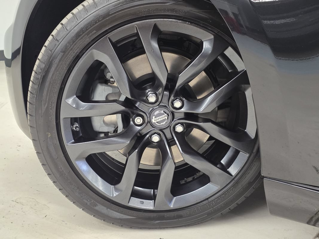 Used 2017 Nissan 370Z Coupe RWD image 39