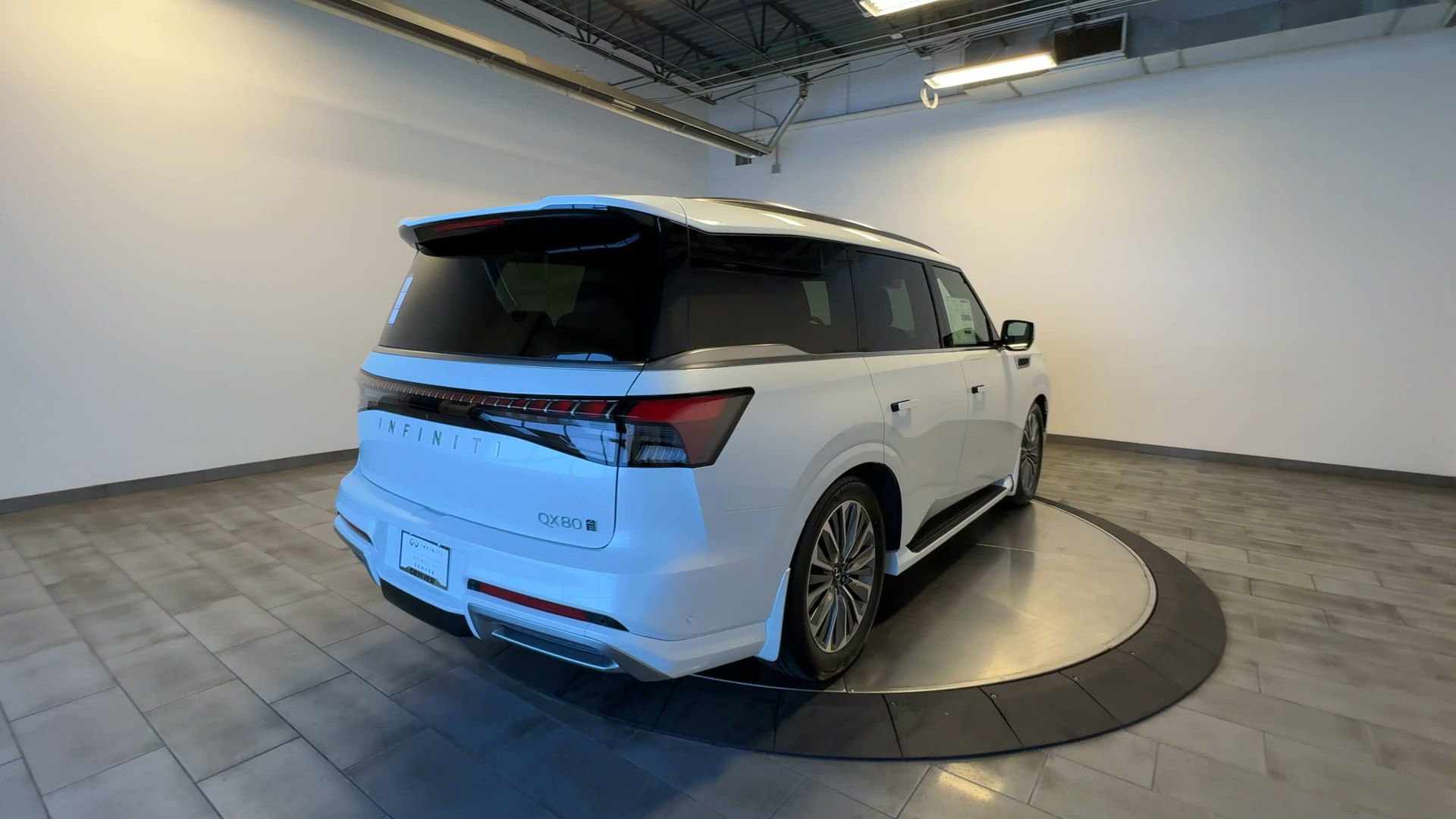 New 2026 INFINITI QX80 Luxe w/ Cargo Package AWD/4WD image 8