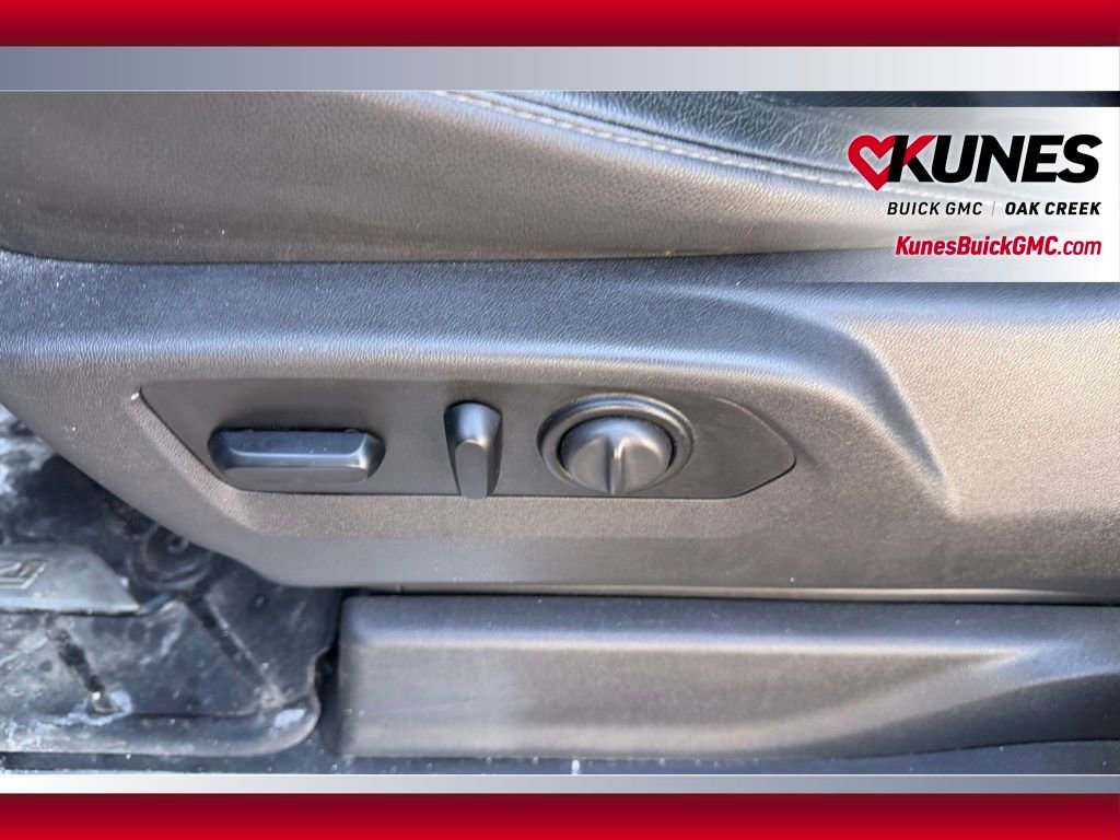 Used 2019 Chevrolet Silverado 1500 LTZ w/ LTZ Premium Package image 7