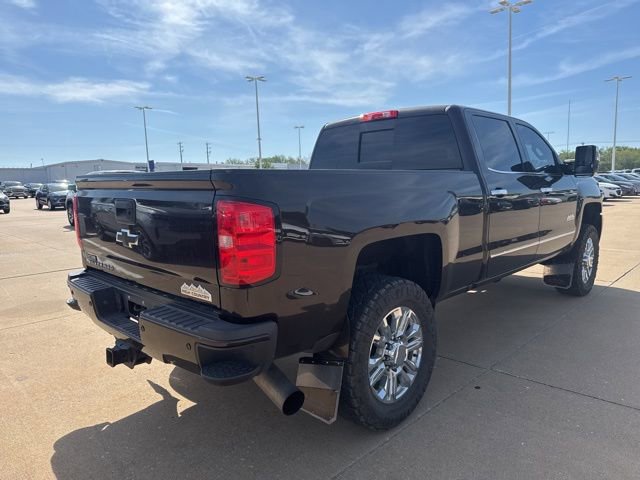 Used 2019 Chevrolet Silverado 2500 High Country AWD/4WD image 3