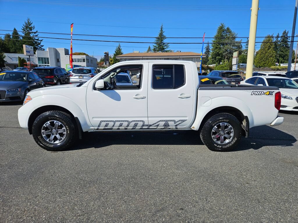 Used 2016 Nissan Frontier PRO-4X w/ Pro-4x Graphics Package AWD/4WD image 7