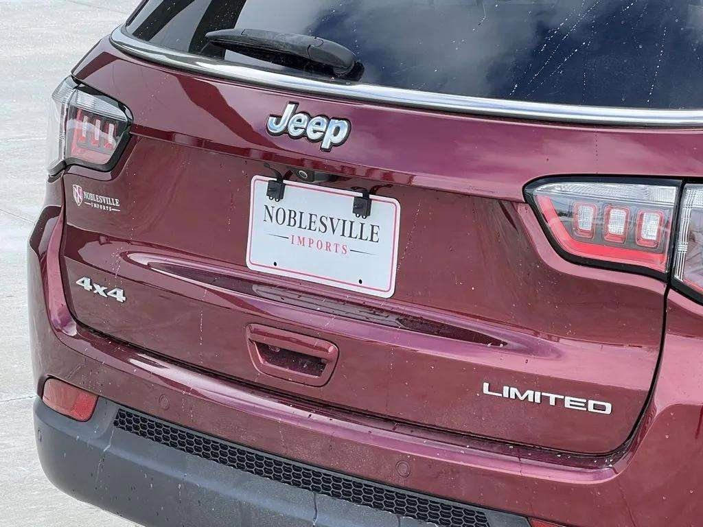 Used 2021 Jeep Compass Limited image 10